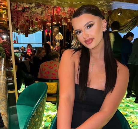 黒檀の猫オンリーファンズ 美しいxxx 画像