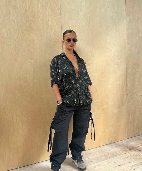 Isabella Evans ポルノスター トップ 写真