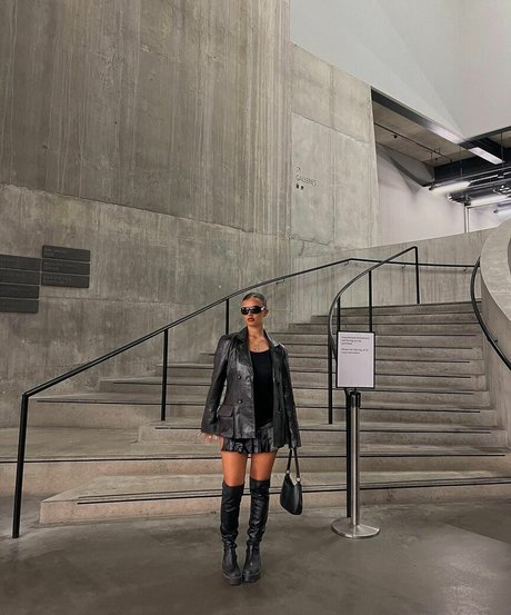 Isabella Evans ポルノスター 美しい ギャラリー