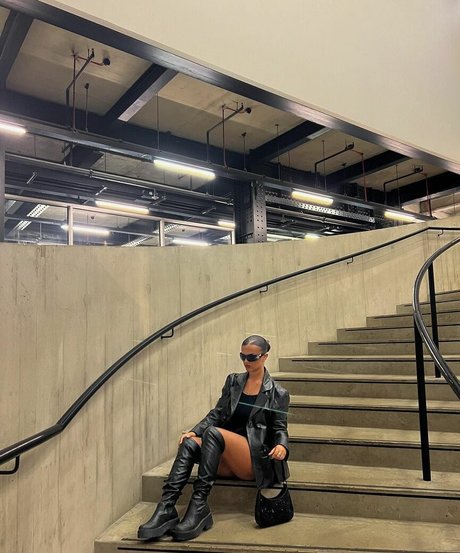 Isabella Evans HD女優 写真