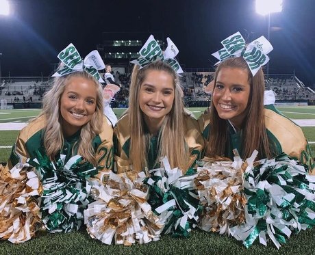 毛深いラテン系オンリーファンズ エロ 写真