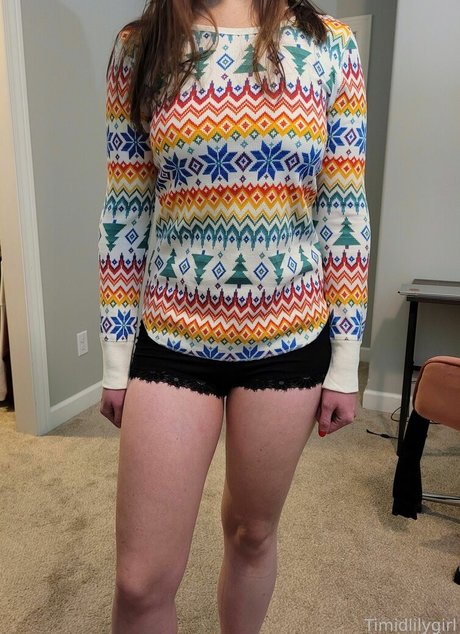 Timidlilygirl ポルノモデル 画像