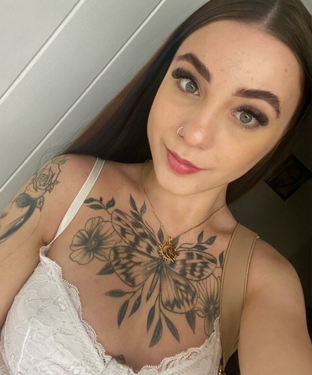 Ellen Maggnus ヌードモデル 写真