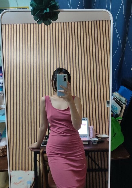 曲線美のラテン系オンリーファンズ アートxxx 写真