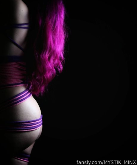 オンリーファンズでのセクスティング アートポルノ 写真