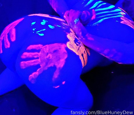 BlueHuneyDew ポルノスター アーカイブ