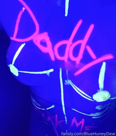 BlueHuneyDew ポルノスター ホット 写真