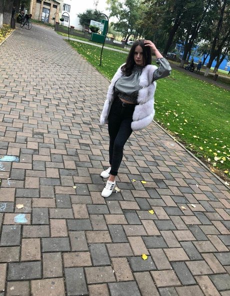 Denisa R Maria トップモデル 写真