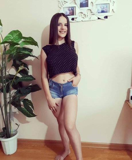 Denisa R Maria ポルノスター 写真