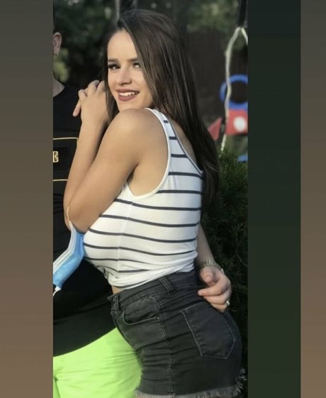 Denisa R Maria ポルノスター 素敵 ギャラリー