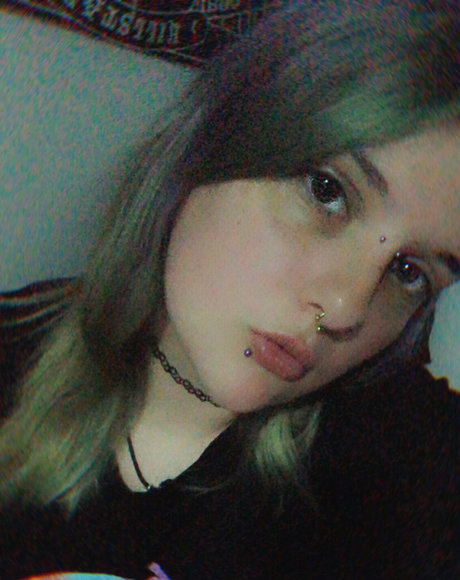 viezu ヌード女優 写真