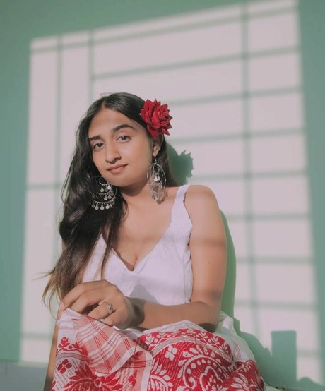 Ruchika Tandon アダルトモデル 写真