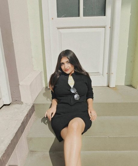 Ruchika Tandon ポルノスター ホット 画像