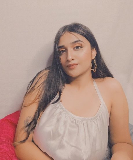 Ruchika Tandon 可愛い女優 ギャラリー