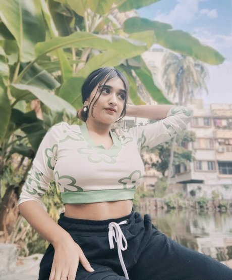 Ruchika Tandon ポルノスター 画像