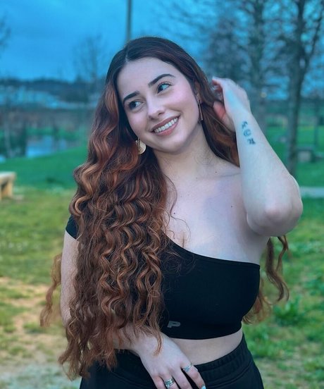 逆騎乗位 オンリーファンズ えろた 写真