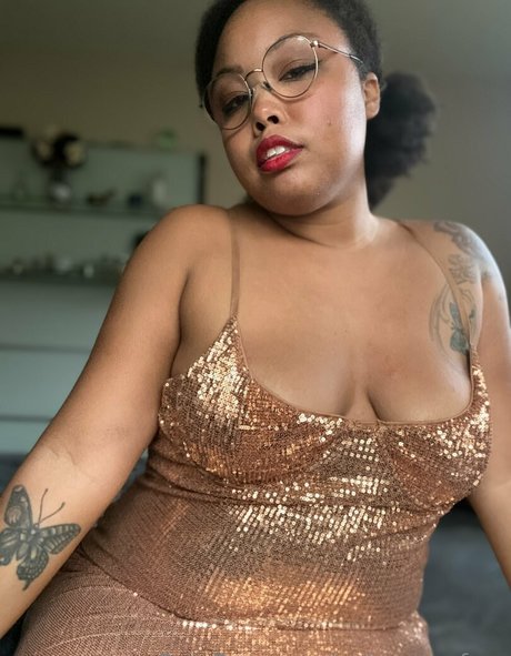 ジムガールズオンリーファンズ ホット 画像