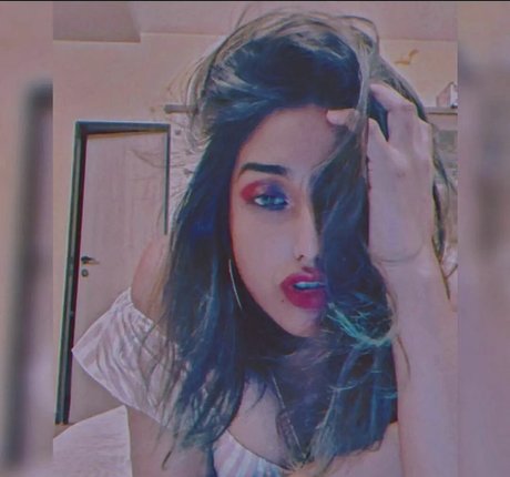 Nayoni Dutta アートポルノスター ギャラリー