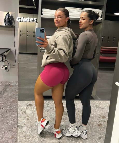 MIA GREEN ポルノスター エロティック ギャラリー