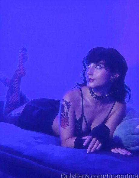 tinaputina 可愛いモデル 写真