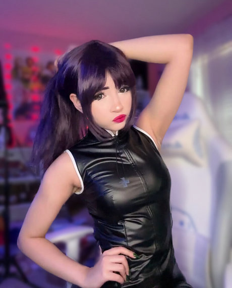 Kora aura ポルノモデル 写真