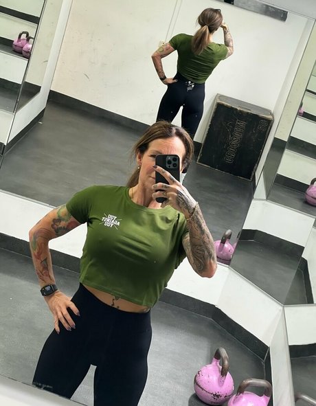 alpheratz アートモデル 写真