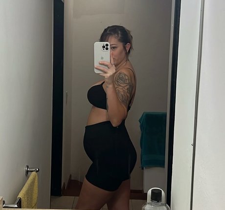 Fiama Berenice ポルノスター ホット 写真