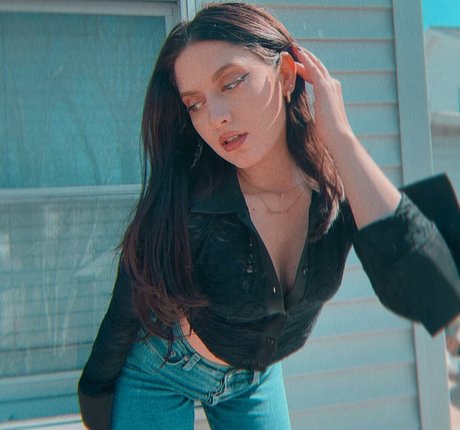 ボールズオンリーファンズ セクシーヌード 画像