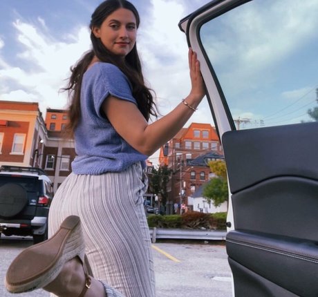 Ashley Jolly アートスター 画像