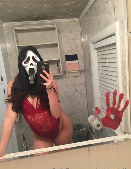 巨乳義母OnlyFans 無料セクシー 写真