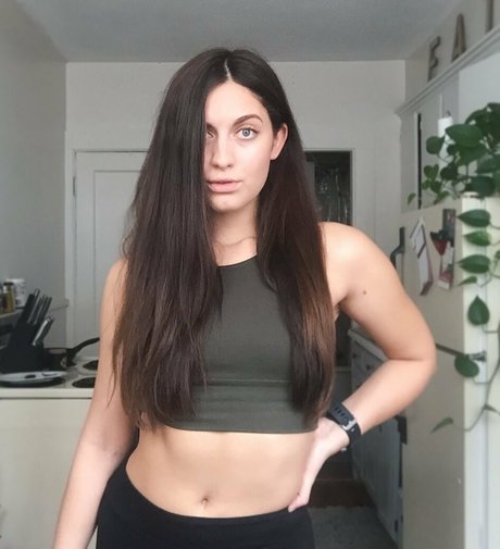 Ashley Jolly ヌードスター 写真