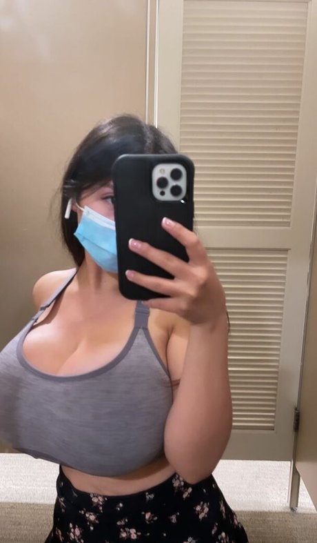 Karla Vilagomez HDモデル 写真