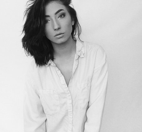 Taylor Kristine ホットスター 写真