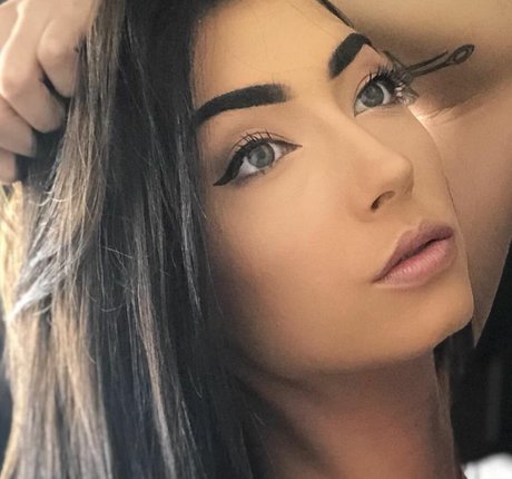 Taylor Kristine トップモデル 画像