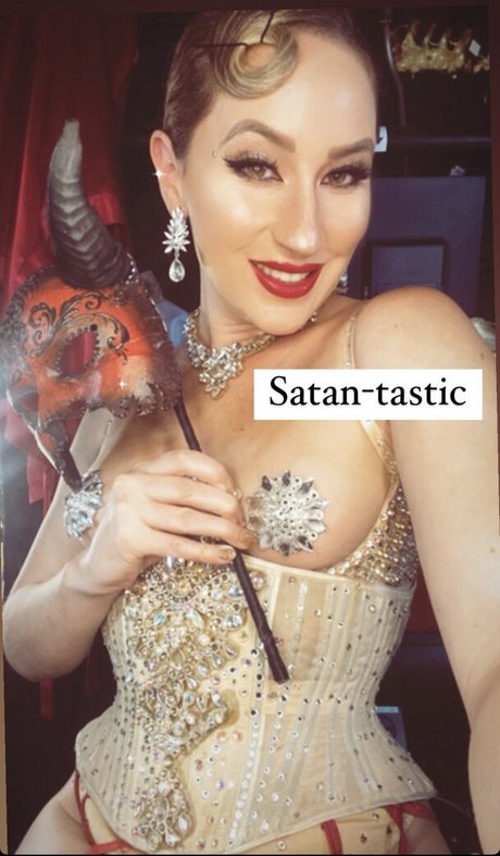 熟女乱交OnlyFans ホット 写真