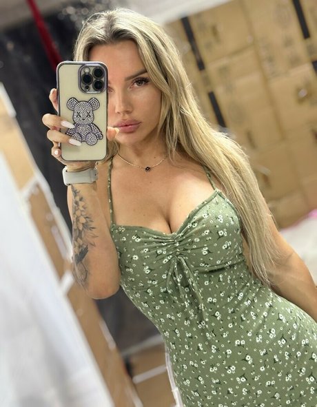 lera koldomasova ホットなポルノスター ギャラリー