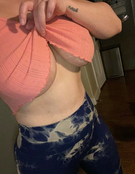 Adira Freja ポルノスター ホット 写真