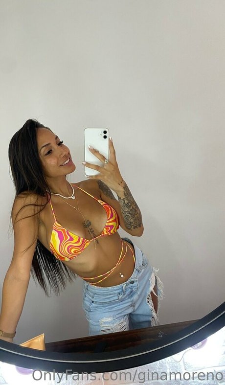 黒いお尻のオンリーファンズ 美しいヌード 写真