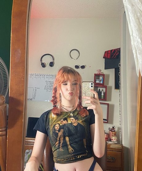 巨乳の熟女オンリーファンズ ホットxxx 写真