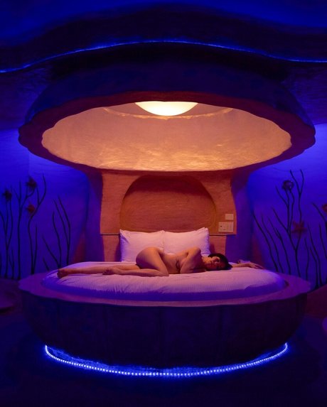 Margaret Bienert 素敵なポルノスター 写真