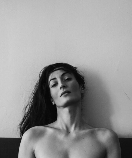 Laetitia Eido エロティックモデル 写真