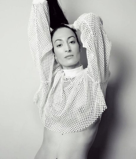 Laetitia Eido かわいいポルノスター 画像