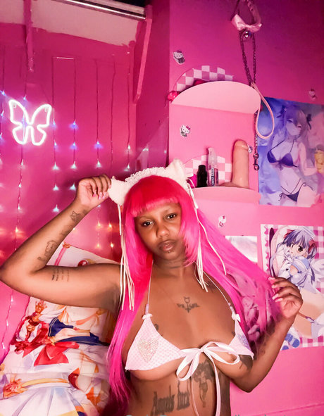 lowbotomy xxxポルノスター 写真