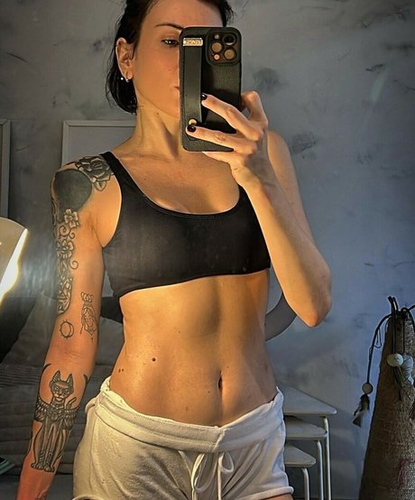 Raphaella Avena Avenaa ポルノスター 裸 写真