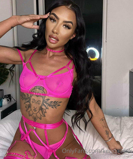 Kennedy Copeland ヌードスター 写真