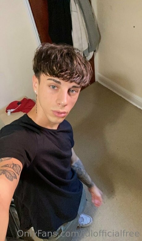 jdlofficialfree ポルノスター ホット 写真