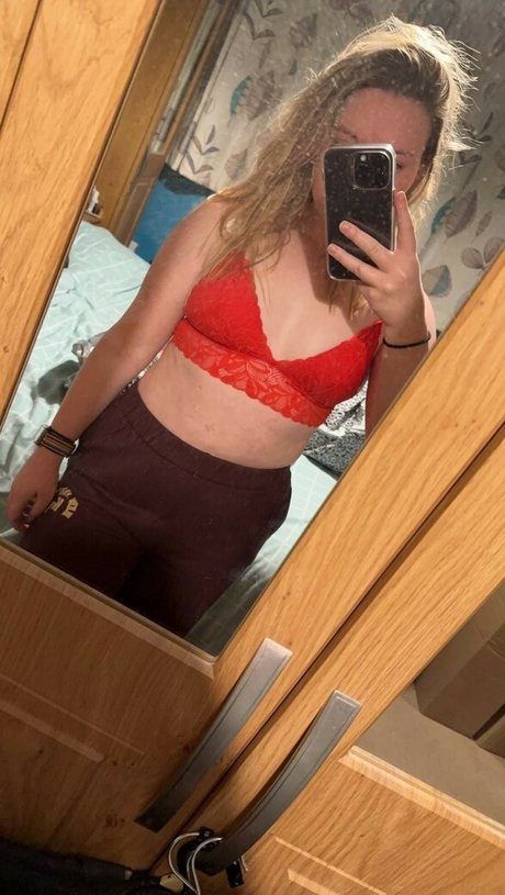 bekaaahhh ヌードのポルノスター 画像