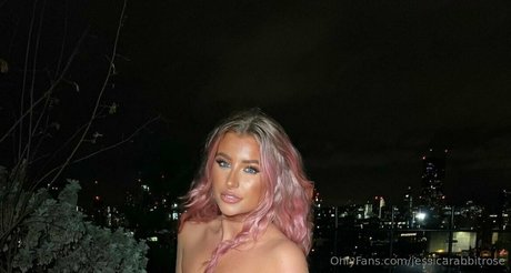 太めのブロンドオンリーファンズ アダルト 画像