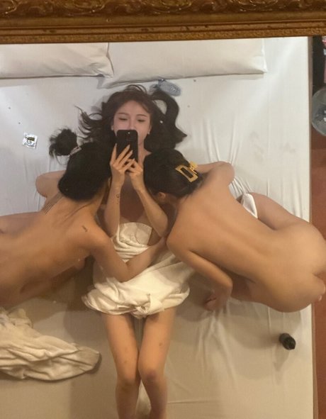 X nainnn 独占ポルノスター 写真