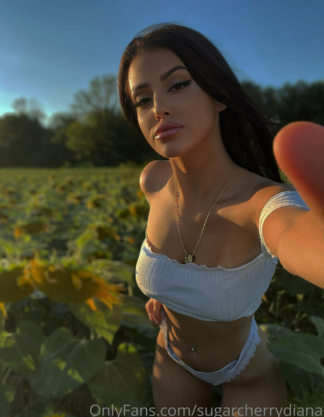 kinkyyvanessa ホット女優 写真